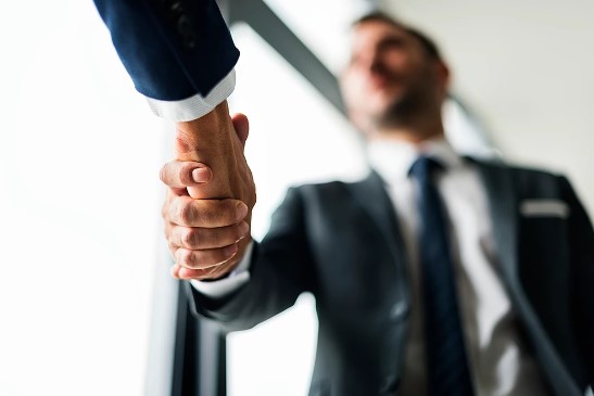 ▷ Precio de El Mejor Asesor de Negocios en Quito